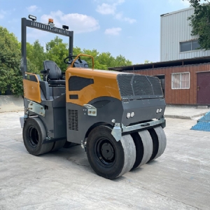 双胶轮压路机ST5000DQ